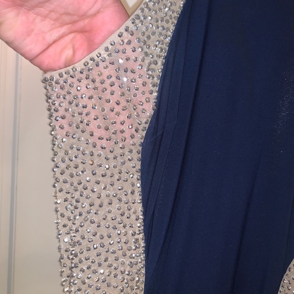 ESCAPE ILLUSION PROM/EVENING DRESS - Picture 5 of 9